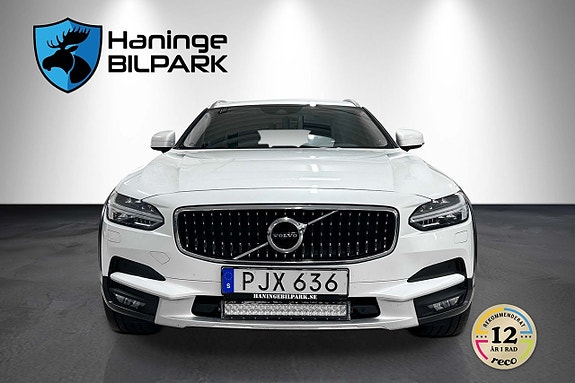 Volvo V90 Cross Country 3 of 30