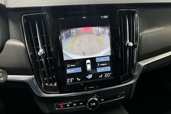 Volvo V90 Cross Country 12 of 30