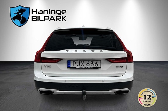 Volvo V90 Cross Country 8 of 30