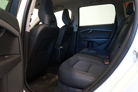 Volvo V70 8 of 10