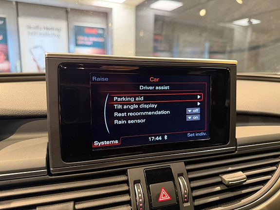 Audi A6 allroad 14 of 29