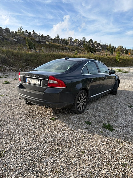 Volvo S80 2 of 2