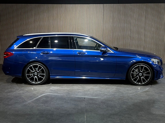 Mercedes-Benz C220 d 3 of 26
