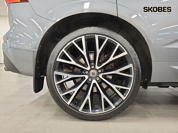 Volvo XC60 20 of 22