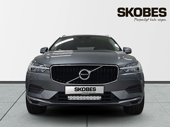Volvo XC60 2 of 22