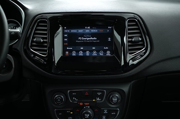 Jeep Compass 23 of 24