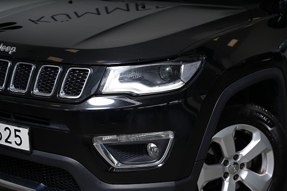 Jeep Compass 6 of 24