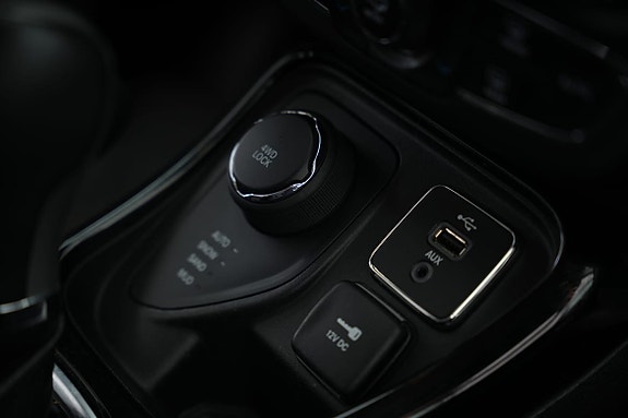 Jeep Compass 19 of 24