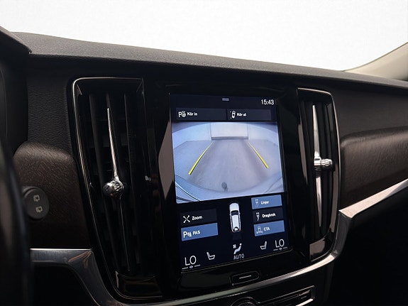 Volvo V90 Cross Country 26 of 30