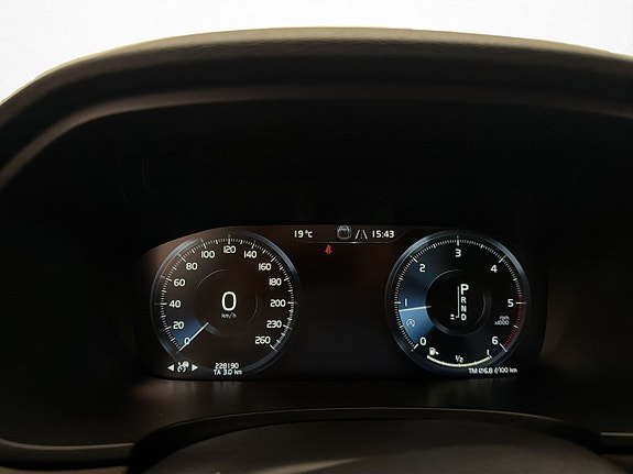 Volvo V90 Cross Country 22 of 30