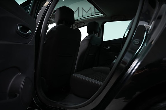 Renault Clio 21 of 23