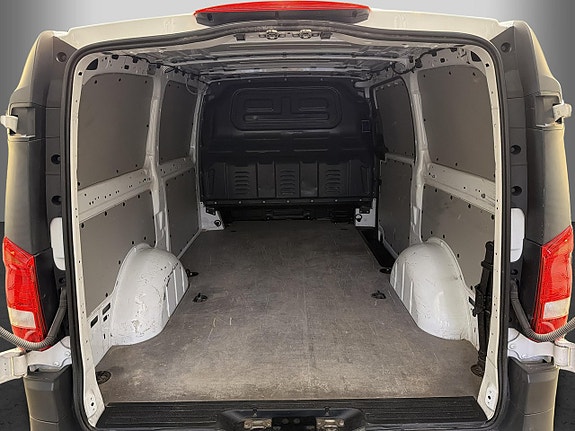 Mercedes-Benz Vito 110 21 of 21