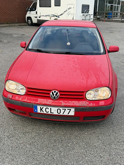 Volkswagen Golf IV 2 of 4