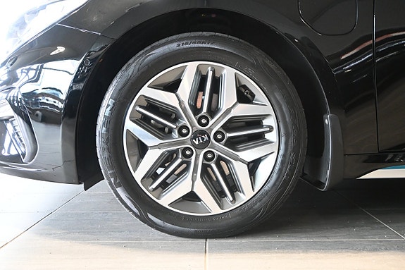 Kia Optima 6 of 30