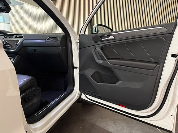 Volkswagen Tiguan 22 of 27
