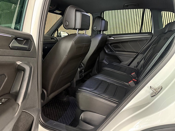 Volkswagen Tiguan 12 of 27