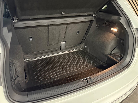 Volkswagen Tiguan 17 of 27