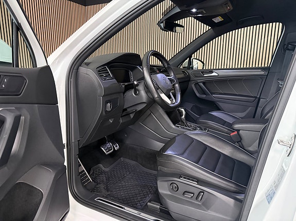 Volkswagen Tiguan 10 of 27
