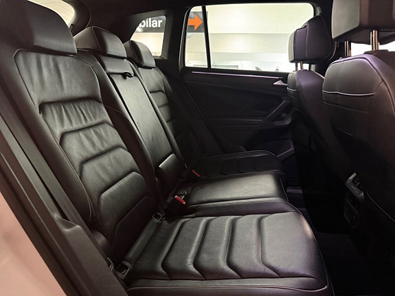 Volkswagen Tiguan 21 of 27