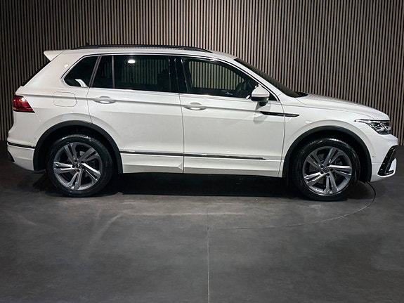 Volkswagen Tiguan 3 of 27