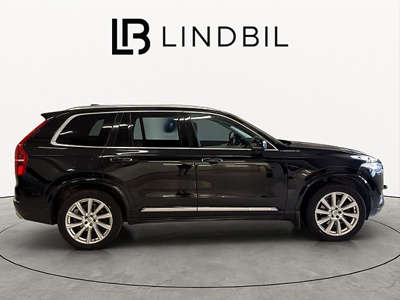Volvo XC90 7 of 26
