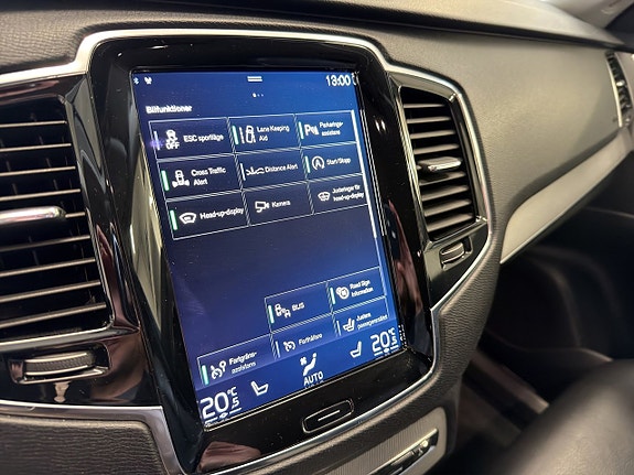 Volvo XC90 16 of 26