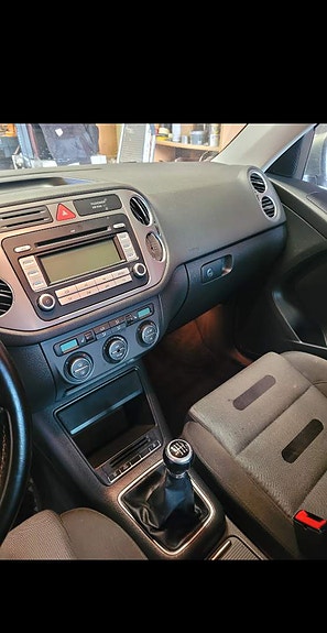Volkswagen Tiguan 6 of 8