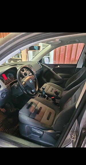 Volkswagen Tiguan 5 of 8