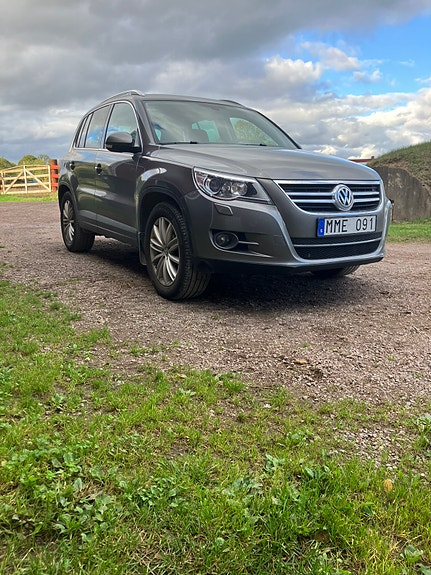 Volkswagen Tiguan 4 of 8