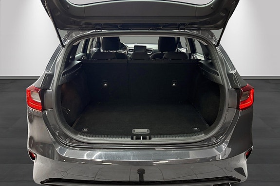 Kia Ceed 16 of 19