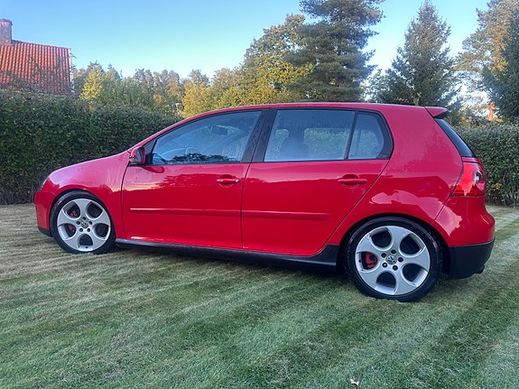 Volkswagen Golf V 3 of 6