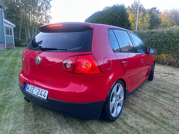 Volkswagen Golf V 4 of 6
