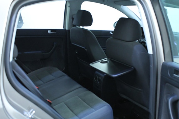 Volkswagen Golf Plus 10 of 12