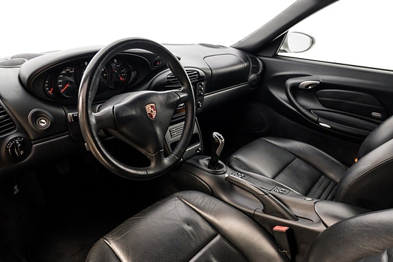 Porsche 911 Carrera 14 of 29