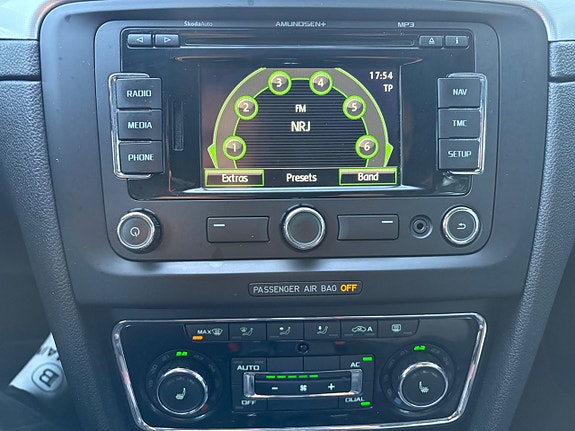 Skoda Superb 8 of 12