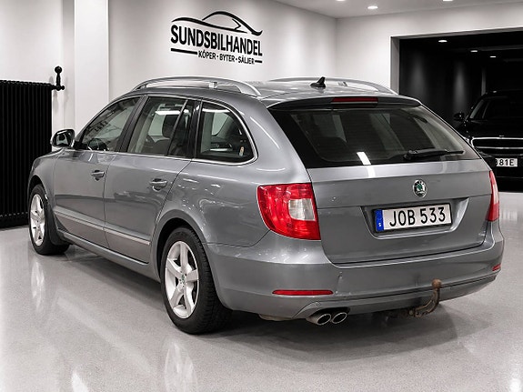 Skoda Superb 3 of 12