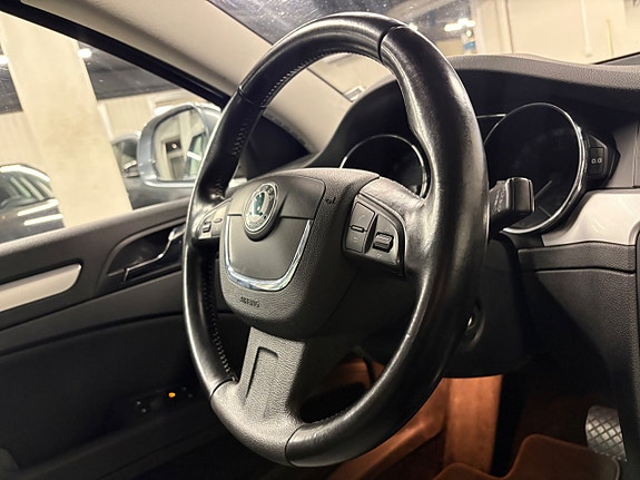 Skoda Superb 6 of 12