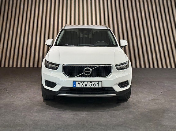 Volvo XC40 9 of 26