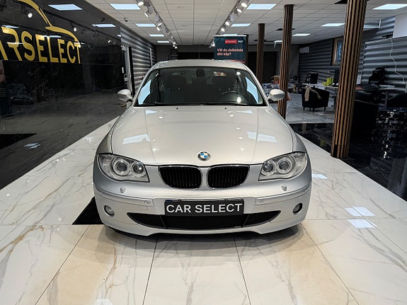 BMW 120i 8 of 21