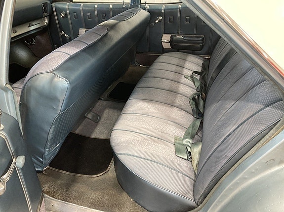 Buick Le Sabre 7 of 13