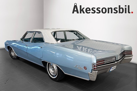 Buick Le Sabre 4 of 13