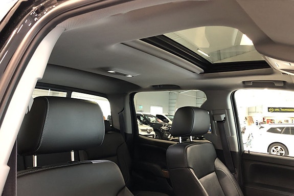 Chevrolet Silverado EV 10 of 10