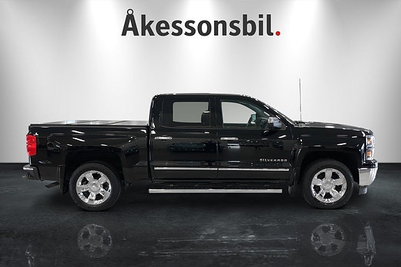 Chevrolet Silverado EV 3 of 10