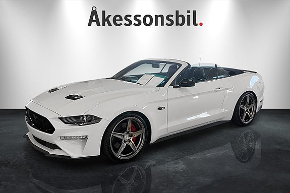 Ford Mustang 2 of 12