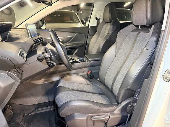 Peugeot 3008 11 of 25