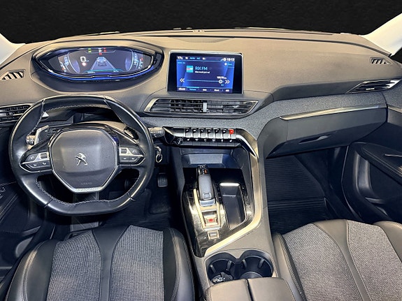 Peugeot 3008 13 of 25