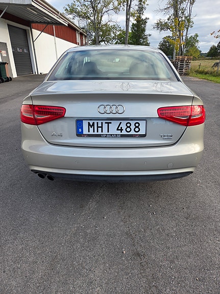 Audi A4 5 of 20
