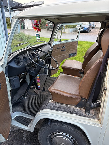 Volkswagen Transporter 4 of 21