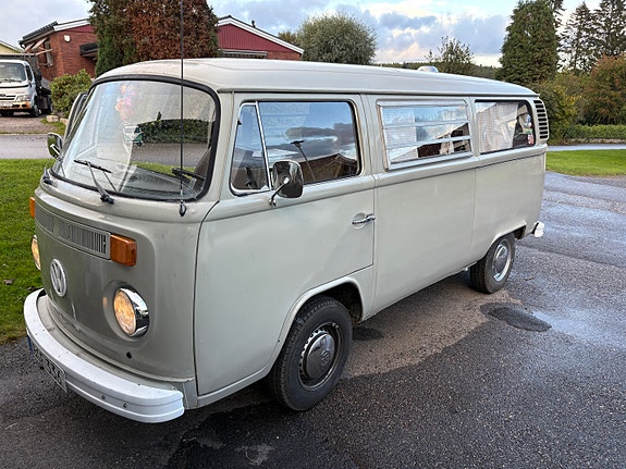 Volkswagen Transporter 2 of 21