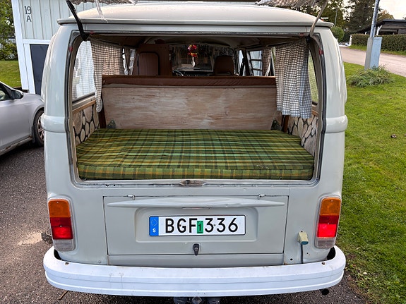 Volkswagen Transporter 10 of 21